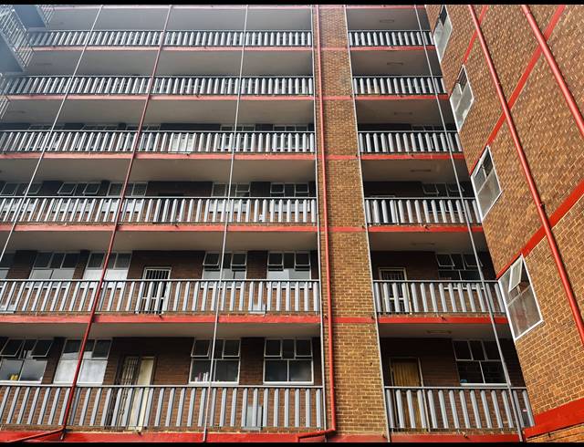 2.5 BEDROOM APARTMENT FOR SALE IN SUNNYSIDE